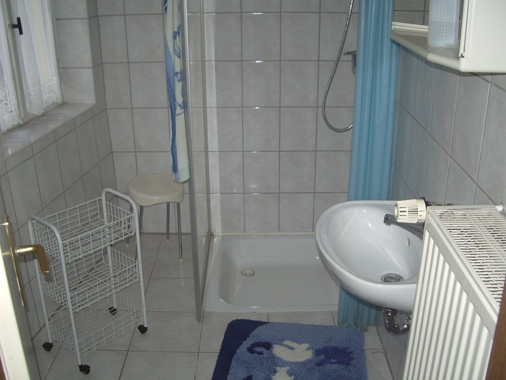 Badezimmer Ein- bis Zweifamilienhaus mit Zufahrt in Roßla